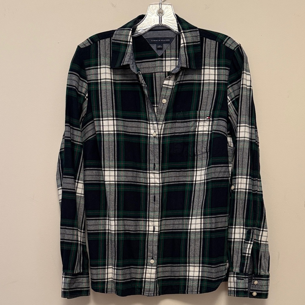 Tommy Hilfiger Women’s Blue and Green Plaid Flannel Shirt